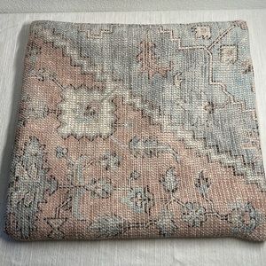 Surya Kilm Pillow Cover 17x17